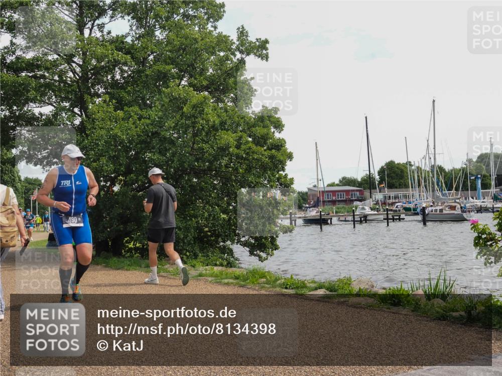 22.06.2025 - Viking Triathlon KatJ http://msf.ph/oto/8134398 22.06.2025 14:12:19 Laufen 490 meine-sportfotos.de