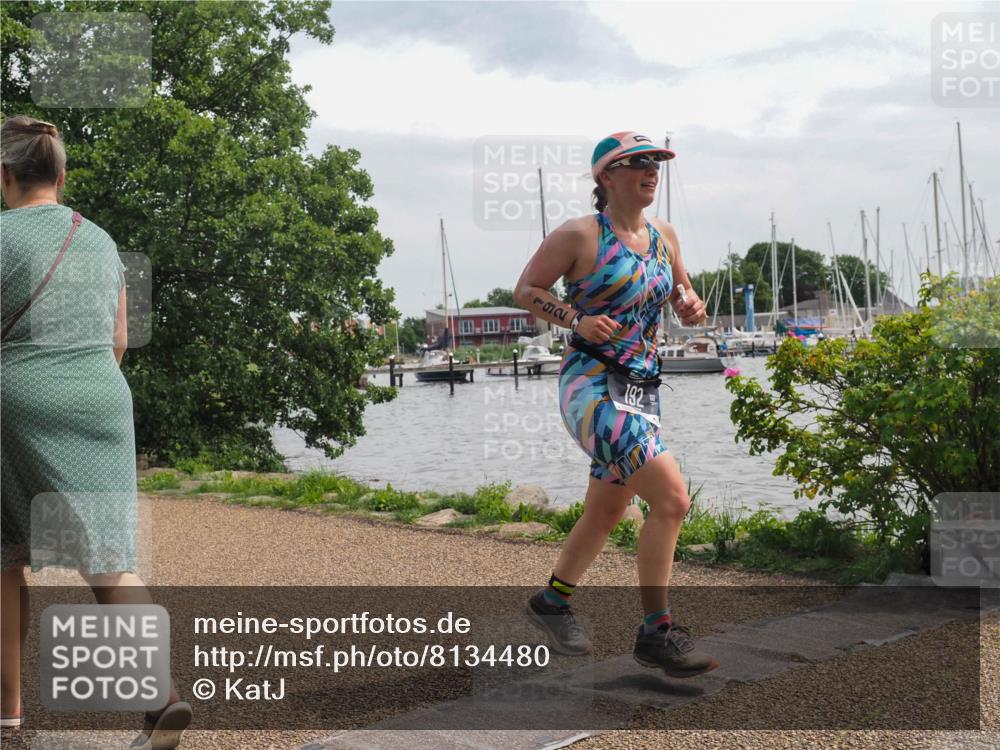 22.06.2025 - Viking Triathlon KatJ http://msf.ph/oto/8134480 22.06.2025 14:12:40 Laufen 31, 192, 416 meine-sportfotos.de