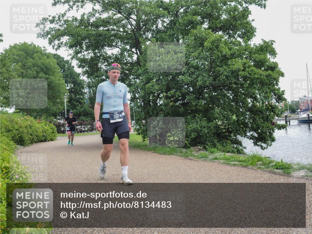 22.06.2025 - Viking Triathlon KatJ http://msf.ph/oto/8134483 22.06.2025 15:59:13 Laufen 357 meine-sportfotos.de