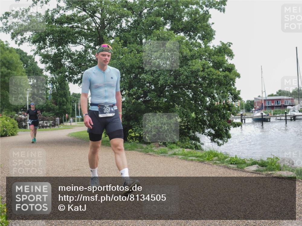 22.06.2025 - Viking Triathlon KatJ http://msf.ph/oto/8134505 22.06.2025 15:59:14 Laufen 357 meine-sportfotos.de