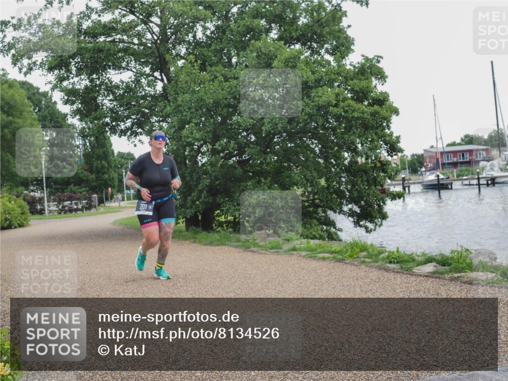 22.06.2025 - Viking Triathlon KatJ http://msf.ph/oto/8134526 22.06.2025 15:59:18 Laufen 201, 357 meine-sportfotos.de