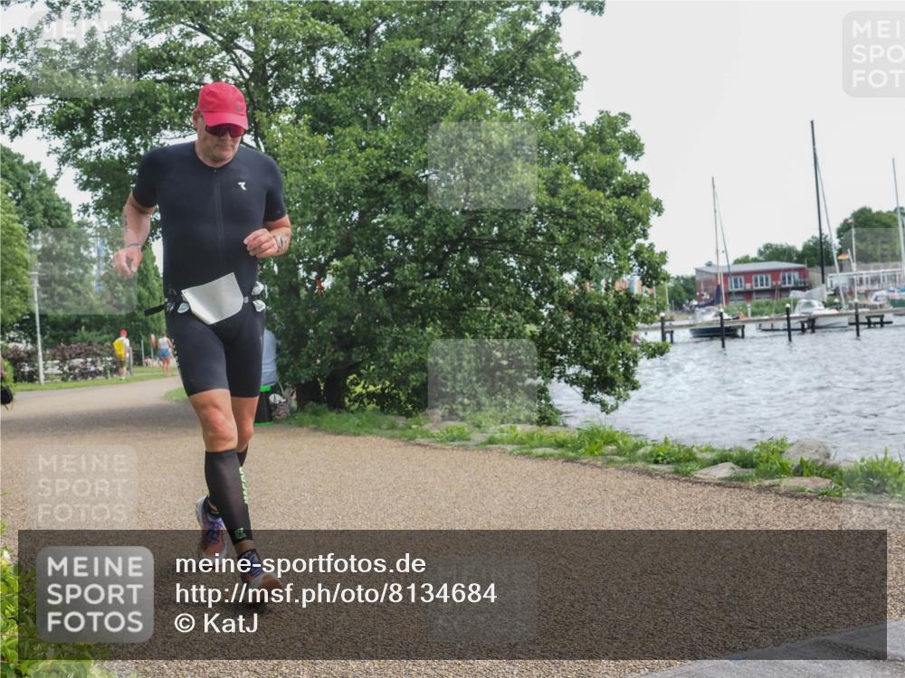 22.06.2025 - Viking Triathlon KatJ http://msf.ph/oto/8134684 22.06.2025 14:13:54 Laufen 548 meine-sportfotos.de