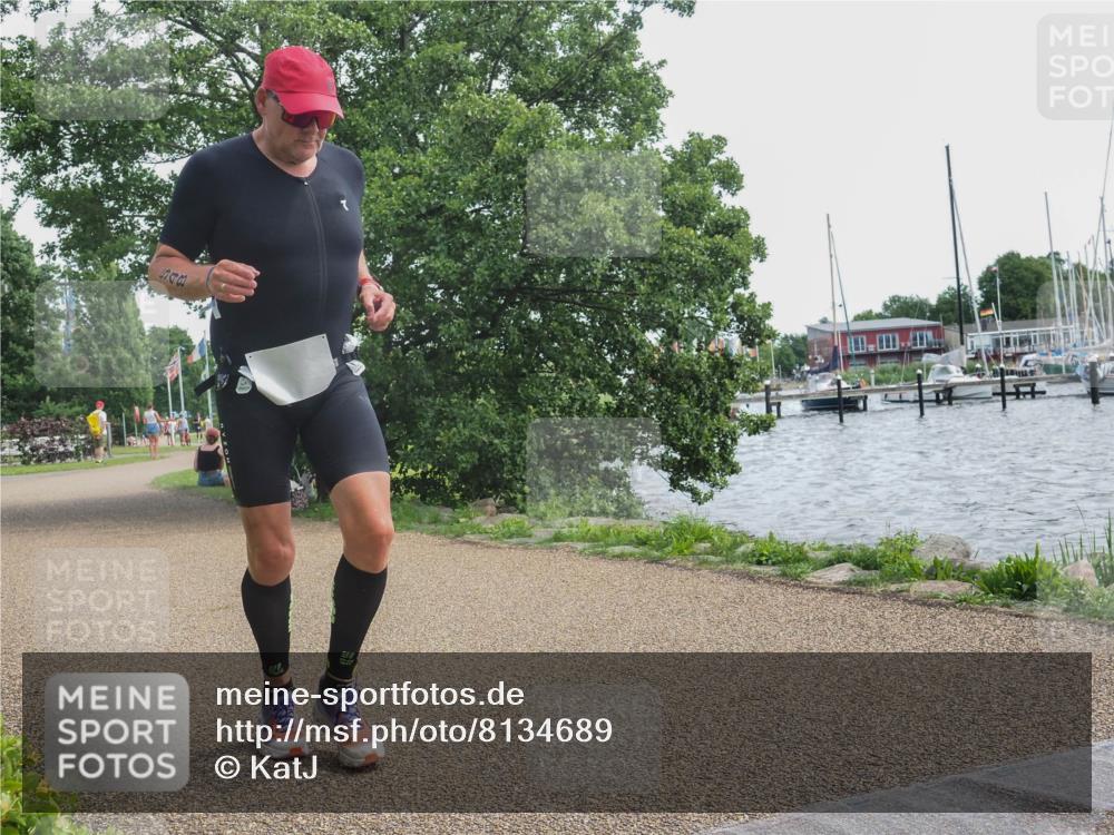 22.06.2025 - Viking Triathlon KatJ http://msf.ph/oto/8134689 22.06.2025 14:13:54 Laufen 548 meine-sportfotos.de