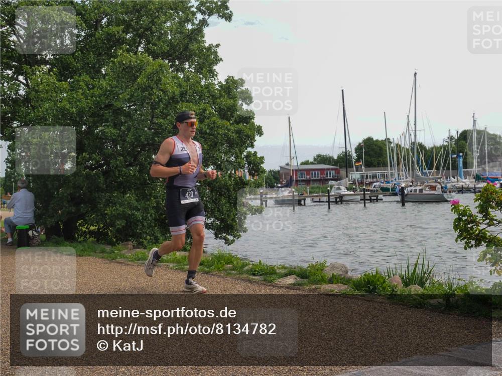 22.06.2025 - Viking Triathlon KatJ http://msf.ph/oto/8134782 22.06.2025 14:15:13 Laufen 420 meine-sportfotos.de