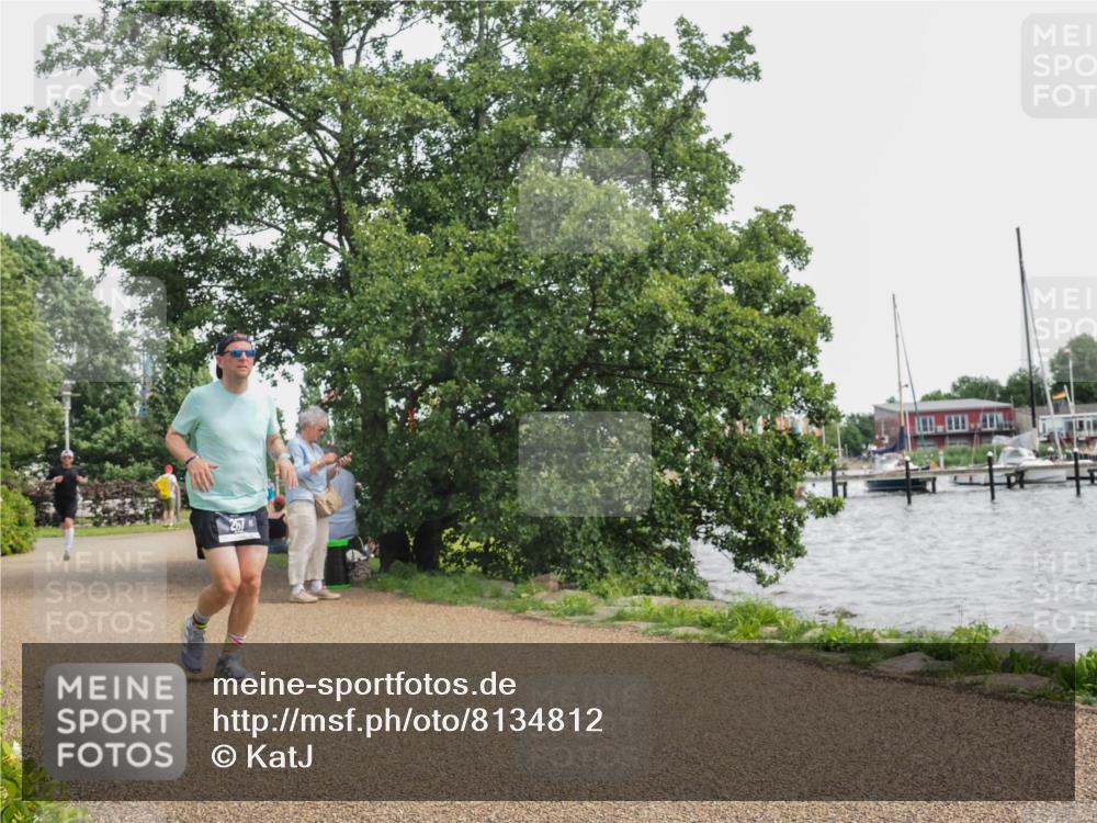 22.06.2025 - Viking Triathlon KatJ http://msf.ph/oto/8134812 22.06.2025 14:15:31 Laufen 153, 257 meine-sportfotos.de