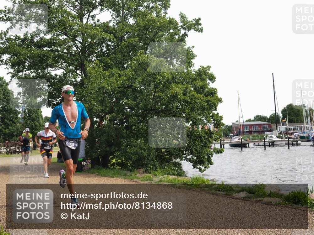 22.06.2025 - Viking Triathlon KatJ http://msf.ph/oto/8134868 22.06.2025 14:16:33 Laufen 77, 237 meine-sportfotos.de