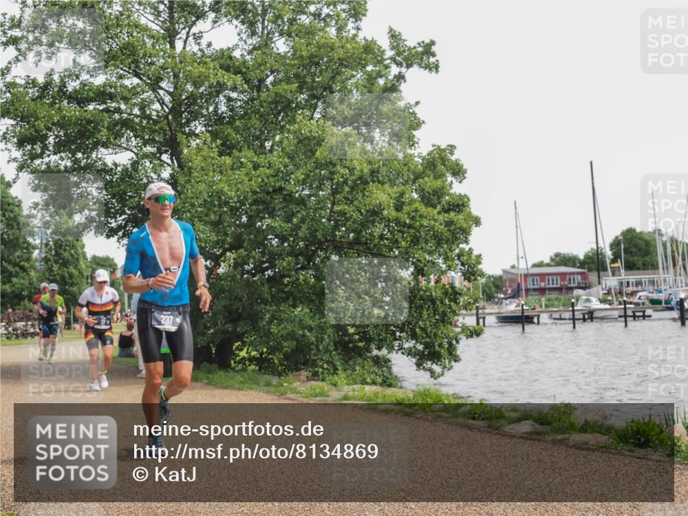 22.06.2025 - Viking Triathlon KatJ http://msf.ph/oto/8134869 22.06.2025 14:16:33 Laufen 77, 237 meine-sportfotos.de