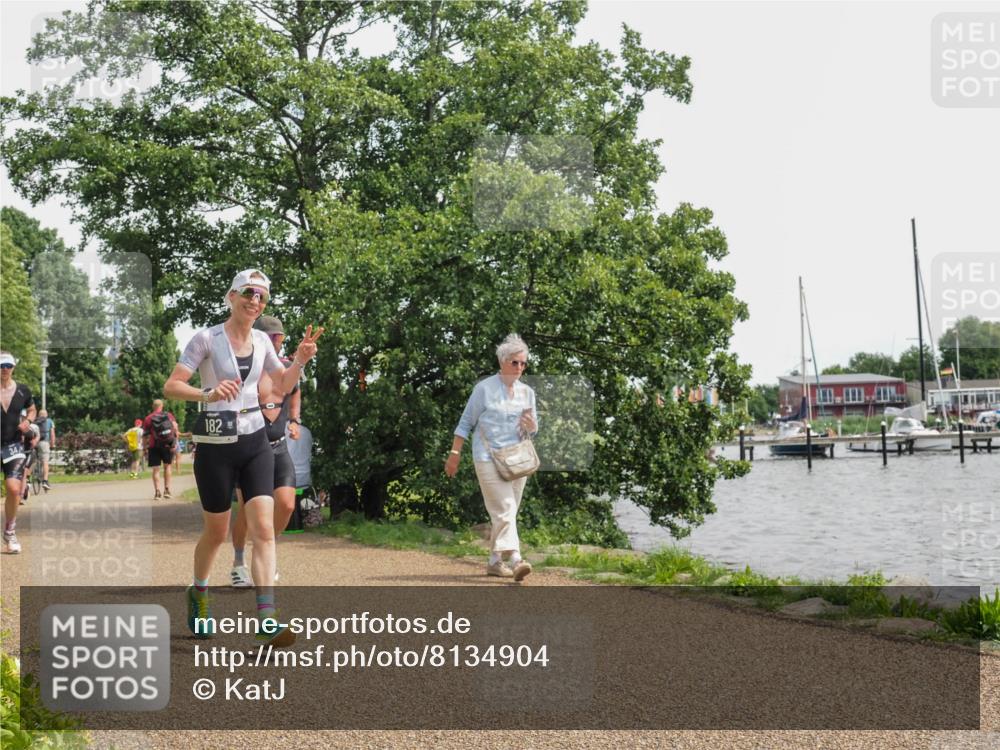 22.06.2025 - Viking Triathlon KatJ http://msf.ph/oto/8134904 22.06.2025 14:16:53 Laufen 34, 128, 182, 546 meine-sportfotos.de