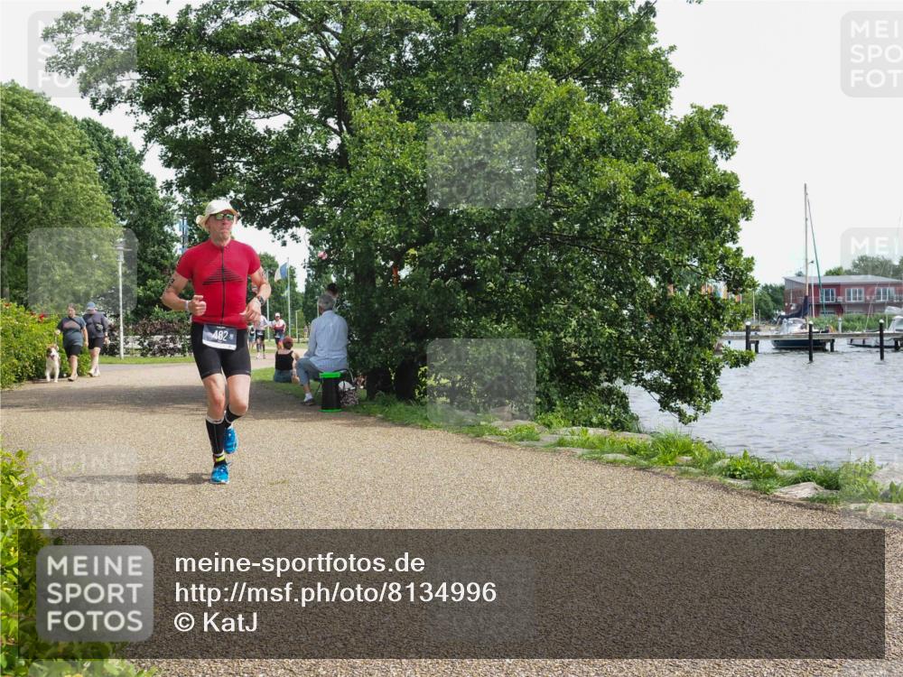 22.06.2025 - Viking Triathlon KatJ http://msf.ph/oto/8134996 22.06.2025 14:17:49 Laufen 482 meine-sportfotos.de
