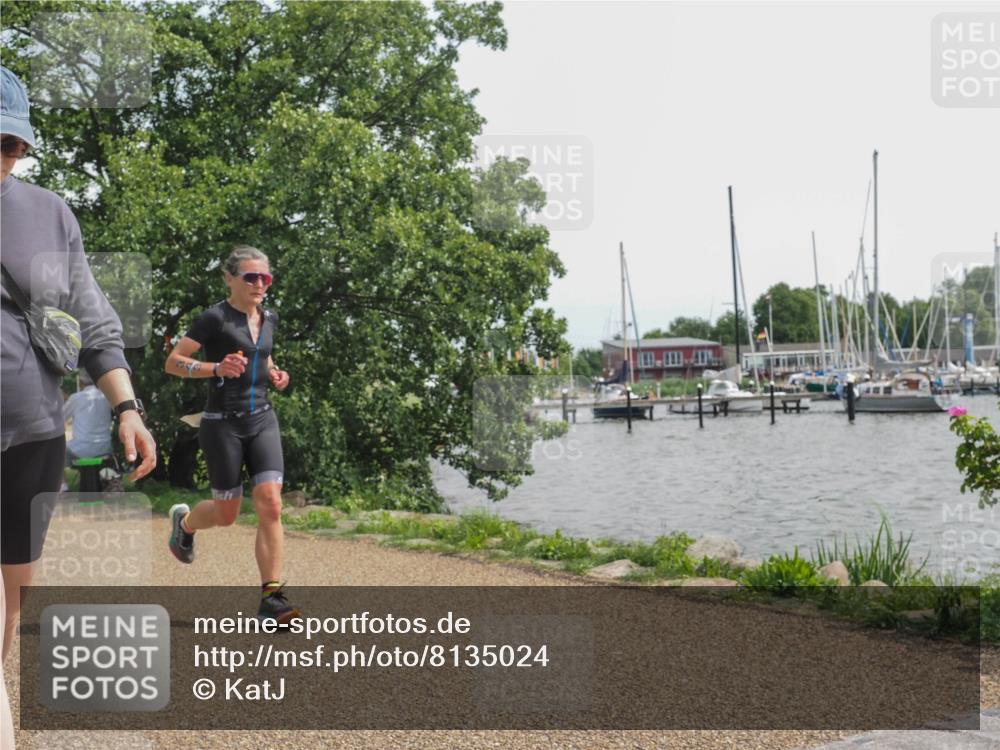 22.06.2025 - Viking Triathlon KatJ http://msf.ph/oto/8135024 22.06.2025 14:18:09 Laufen 12, 28, 194, 343 meine-sportfotos.de