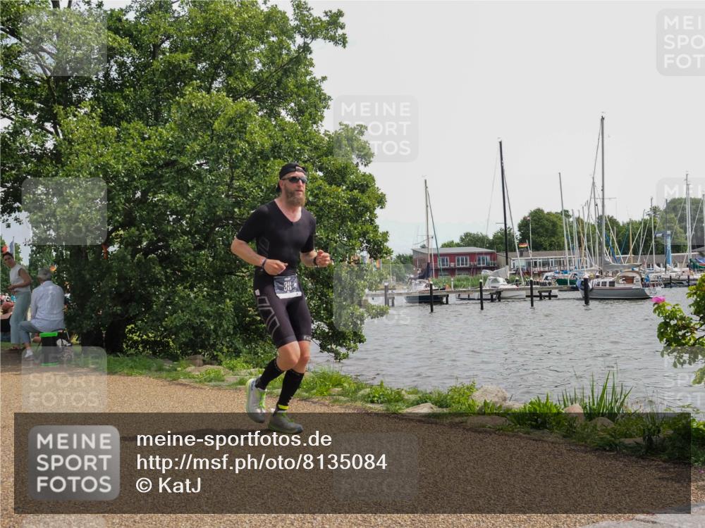 22.06.2025 - Viking Triathlon KatJ http://msf.ph/oto/8135084 22.06.2025 14:18:56 Laufen 311 meine-sportfotos.de