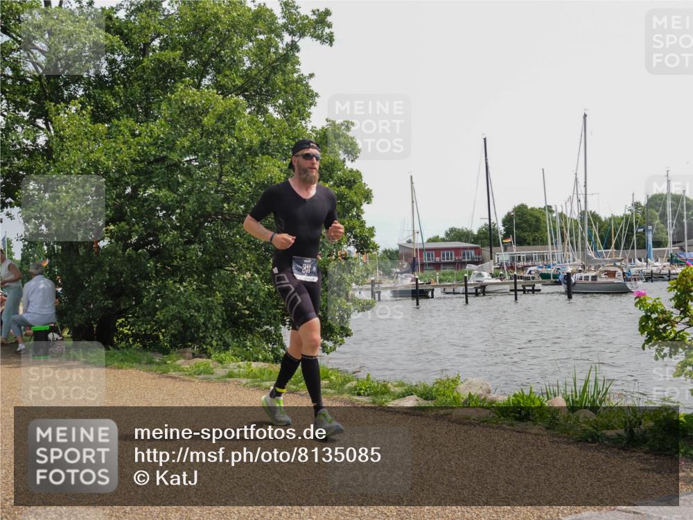 22.06.2025 - Viking Triathlon KatJ http://msf.ph/oto/8135085 22.06.2025 14:18:56 Laufen 311 meine-sportfotos.de