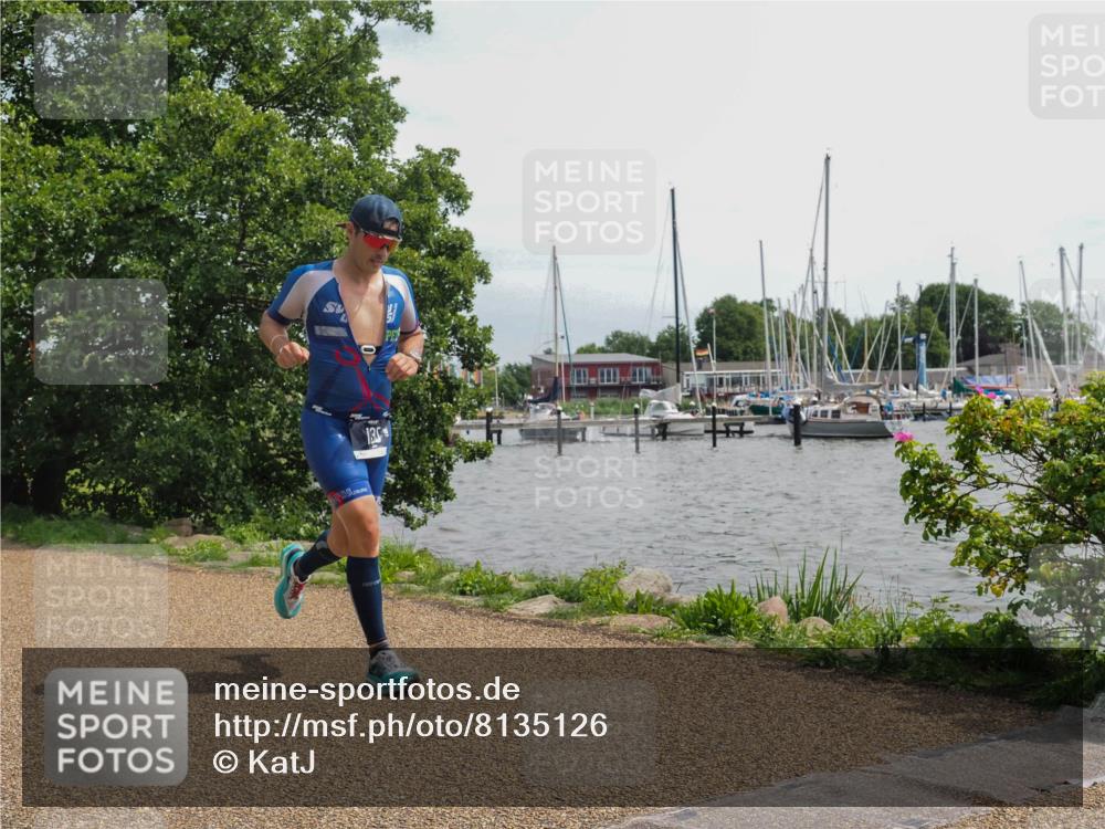 22.06.2025 - Viking Triathlon KatJ http://msf.ph/oto/8135126 22.06.2025 14:19:27 Laufen 135 meine-sportfotos.de