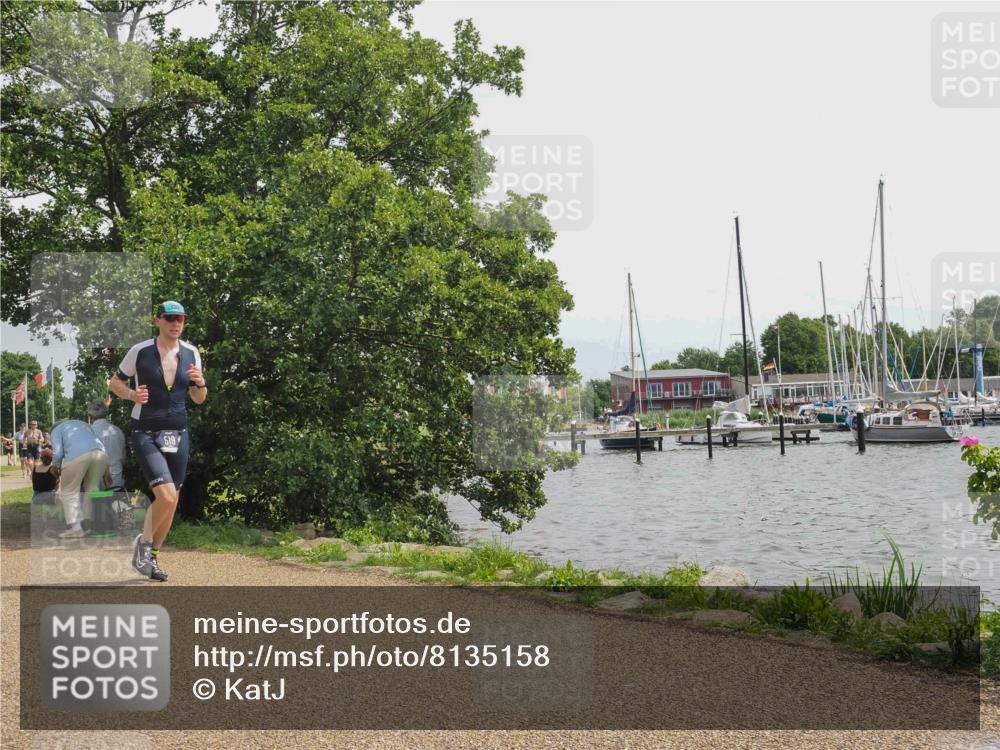 22.06.2025 - Viking Triathlon KatJ http://msf.ph/oto/8135158 22.06.2025 14:19:55 Laufen 519 meine-sportfotos.de