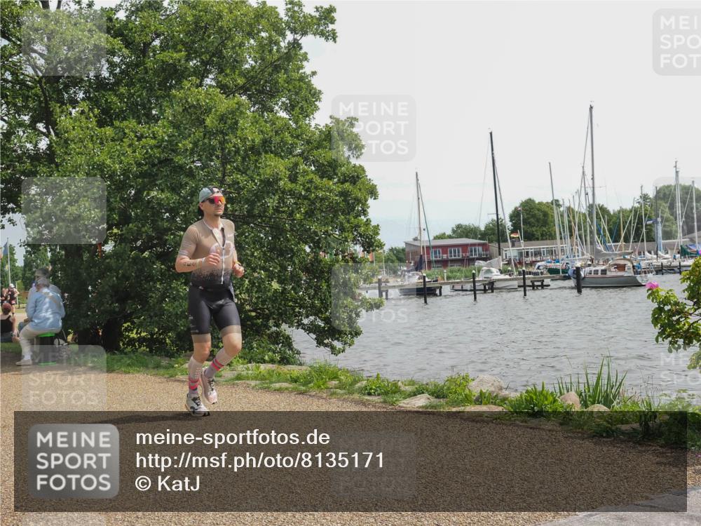 22.06.2025 - Viking Triathlon KatJ http://msf.ph/oto/8135171 22.06.2025 14:20:04 Laufen 464 meine-sportfotos.de