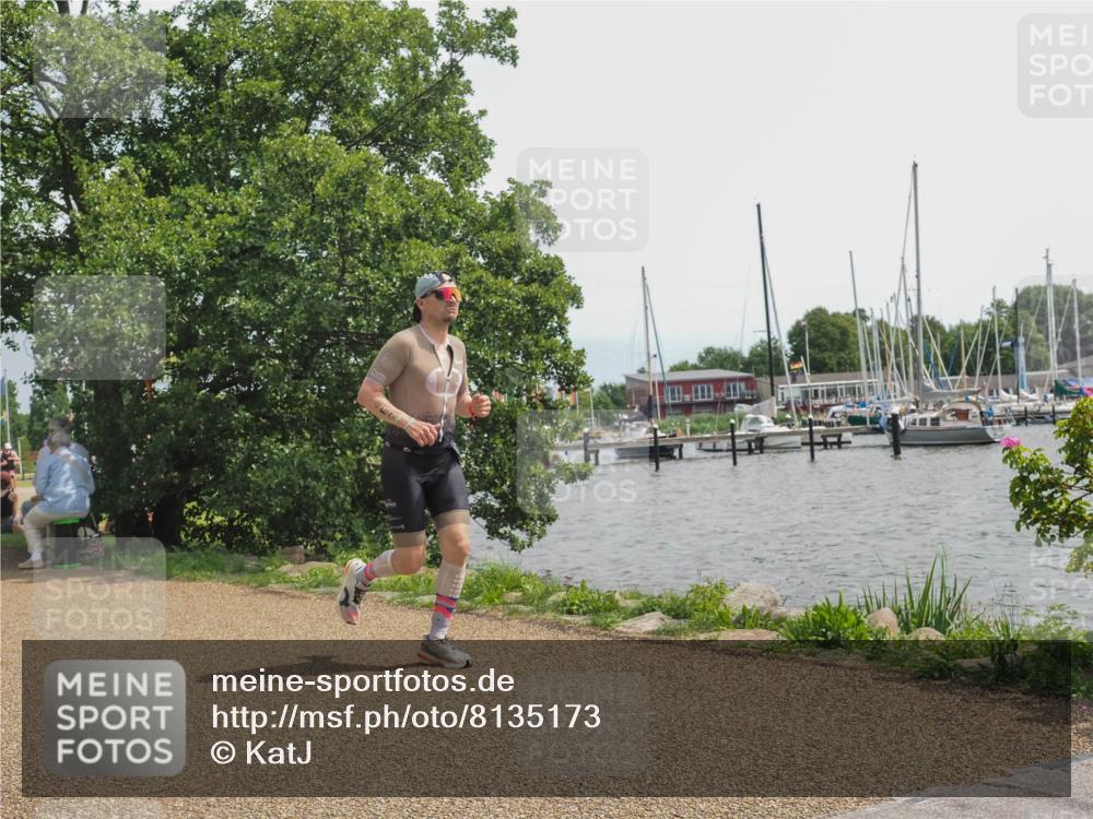 22.06.2025 - Viking Triathlon KatJ http://msf.ph/oto/8135173 22.06.2025 14:20:04 Laufen 464 meine-sportfotos.de