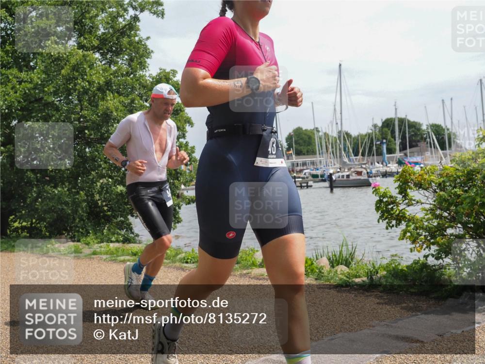 22.06.2025 - Viking Triathlon KatJ http://msf.ph/oto/8135272 22.06.2025 14:20:54 Laufen 448, 473 meine-sportfotos.de
