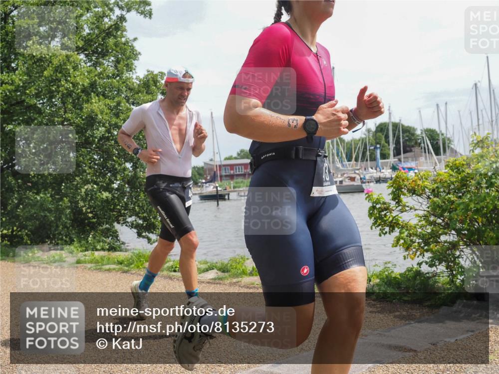 22.06.2025 - Viking Triathlon KatJ http://msf.ph/oto/8135273 22.06.2025 14:20:54 Laufen 448, 473 meine-sportfotos.de