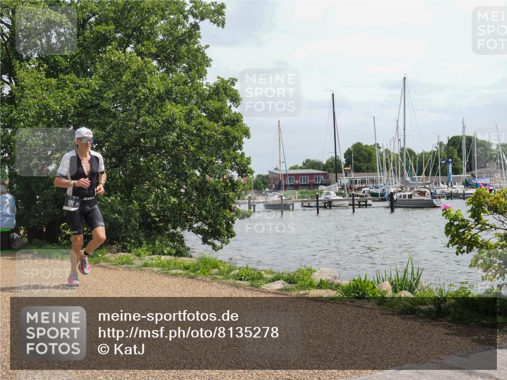 22.06.2025 - Viking Triathlon KatJ http://msf.ph/oto/8135278 22.06.2025 14:21:02 Laufen 101 meine-sportfotos.de