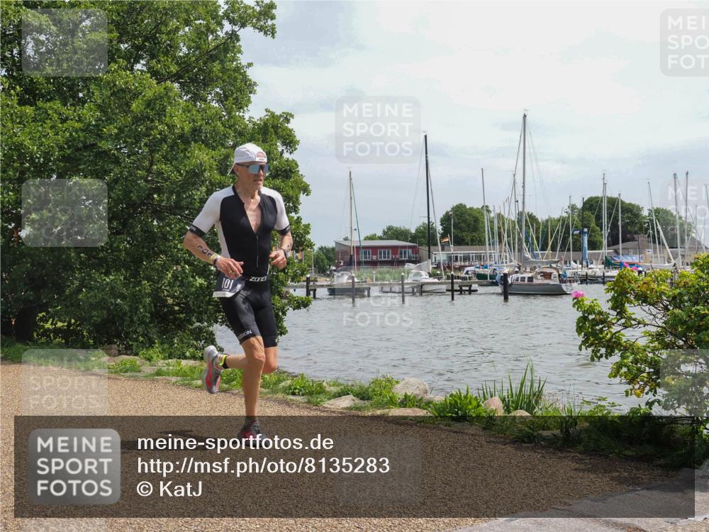 22.06.2025 - Viking Triathlon KatJ http://msf.ph/oto/8135283 22.06.2025 14:21:03 Laufen 101 meine-sportfotos.de