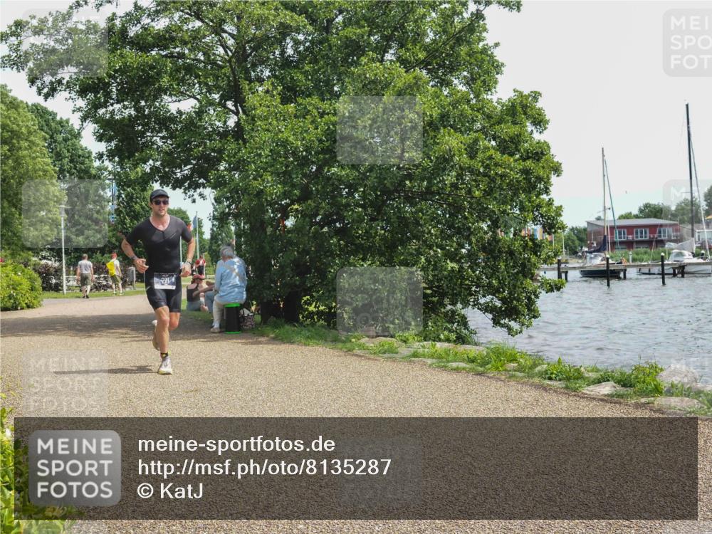 22.06.2025 - Viking Triathlon KatJ http://msf.ph/oto/8135287 22.06.2025 14:21:18 Laufen 271 meine-sportfotos.de
