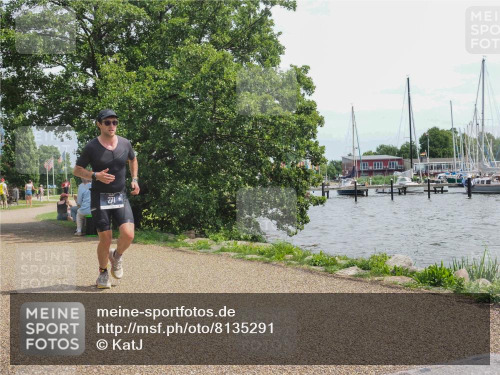 22.06.2025 - Viking Triathlon KatJ http://msf.ph/oto/8135291 22.06.2025 14:21:19 Laufen 271 meine-sportfotos.de