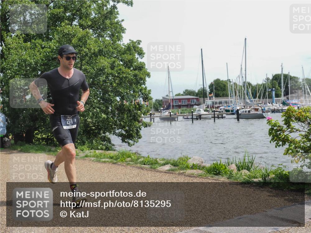 22.06.2025 - Viking Triathlon KatJ http://msf.ph/oto/8135295 22.06.2025 14:21:20 Laufen 271 meine-sportfotos.de
