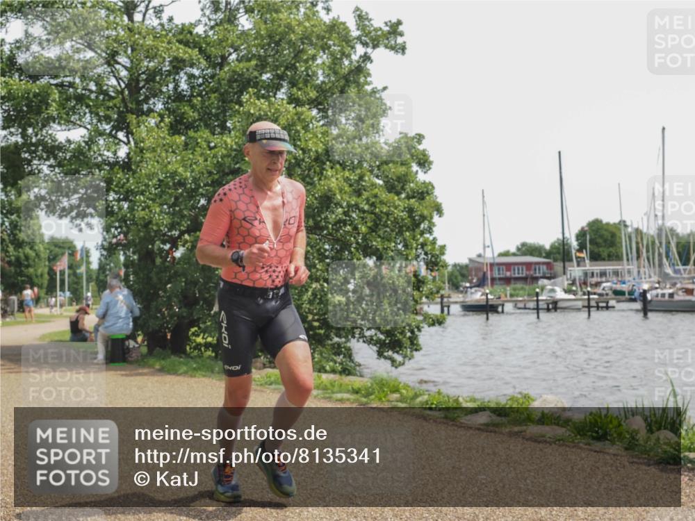 22.06.2025 - Viking Triathlon KatJ http://msf.ph/oto/8135341 22.06.2025 14:21:53 Laufen 64, 209, 654 meine-sportfotos.de