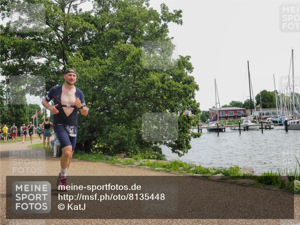 22.06.2025 - Viking Triathlon KatJ http://msf.ph/oto/8135448 22.06.2025 14:23:58 Laufen 54 meine-sportfotos.de