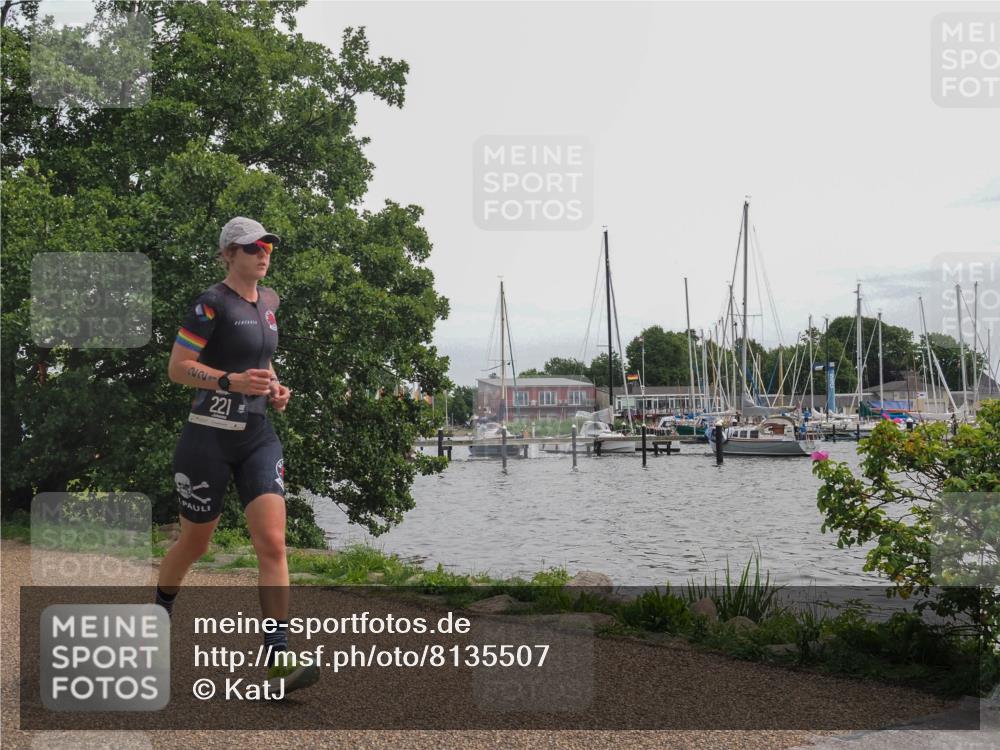 22.06.2025 - Viking Triathlon KatJ http://msf.ph/oto/8135507 22.06.2025 14:24:35 Laufen 196, 221 meine-sportfotos.de