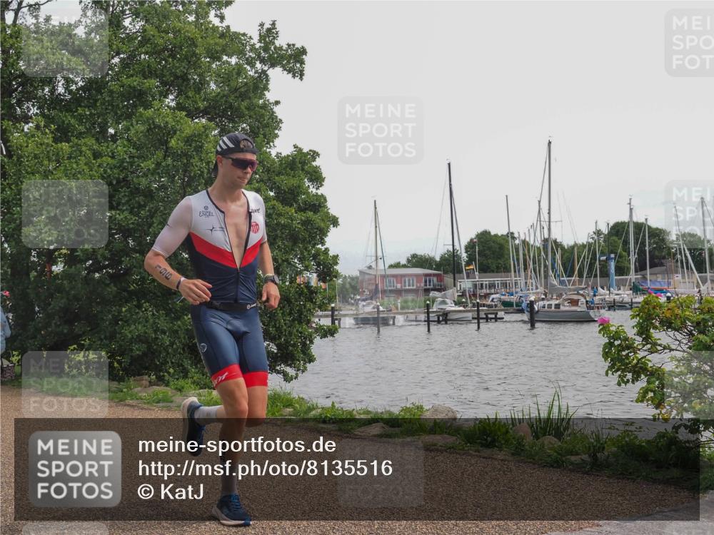 22.06.2025 - Viking Triathlon KatJ http://msf.ph/oto/8135516 22.06.2025 14:24:37 Laufen 196, 221 meine-sportfotos.de