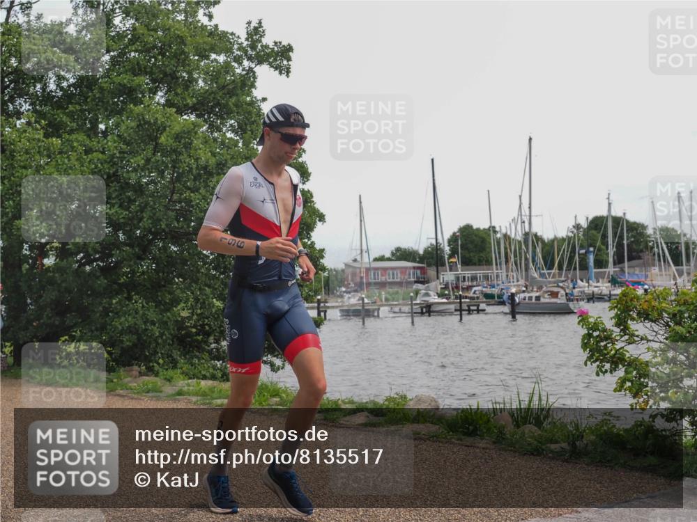22.06.2025 - Viking Triathlon KatJ http://msf.ph/oto/8135517 22.06.2025 14:24:37 Laufen 196, 221 meine-sportfotos.de
