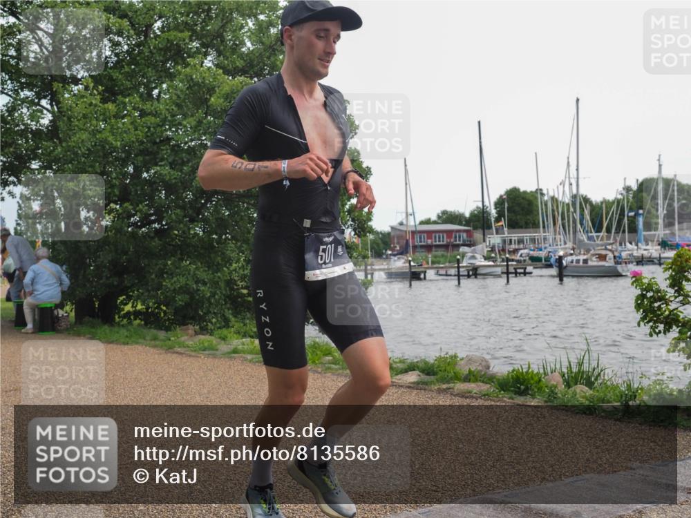 22.06.2025 - Viking Triathlon KatJ http://msf.ph/oto/8135586 22.06.2025 14:25:42 Laufen 214, 501, 517 meine-sportfotos.de