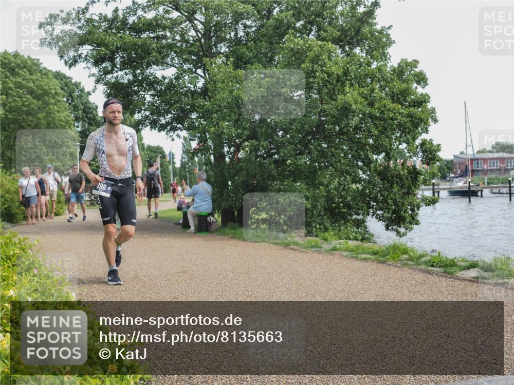 22.06.2025 - Viking Triathlon KatJ http://msf.ph/oto/8135663 22.06.2025 14:26:28 Laufen 396, 398 meine-sportfotos.de