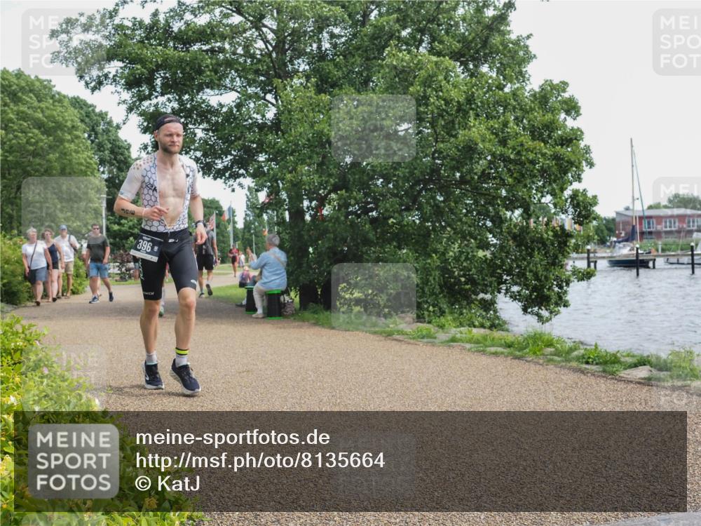 22.06.2025 - Viking Triathlon KatJ http://msf.ph/oto/8135664 22.06.2025 14:26:28 Laufen 396, 398 meine-sportfotos.de
