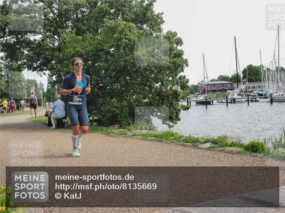 22.06.2025 - Viking Triathlon KatJ http://msf.ph/oto/8135669 22.06.2025 14:26:31 Laufen 396, 398 meine-sportfotos.de