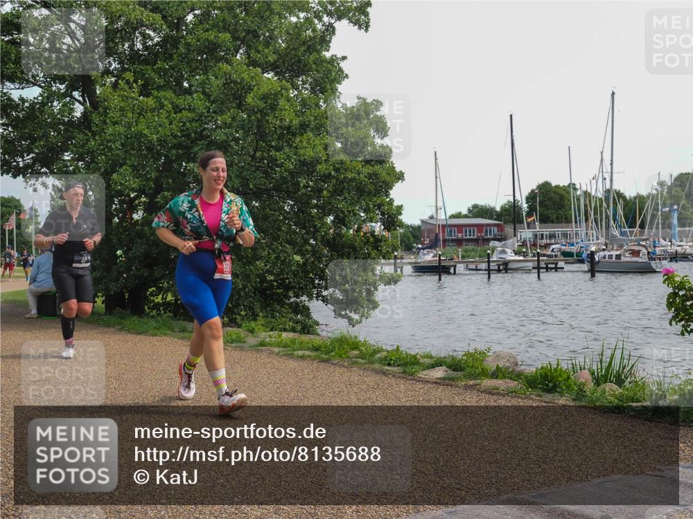22.06.2025 - Viking Triathlon KatJ http://msf.ph/oto/8135688 22.06.2025 14:27:06 Laufen 38, 656, 660 meine-sportfotos.de