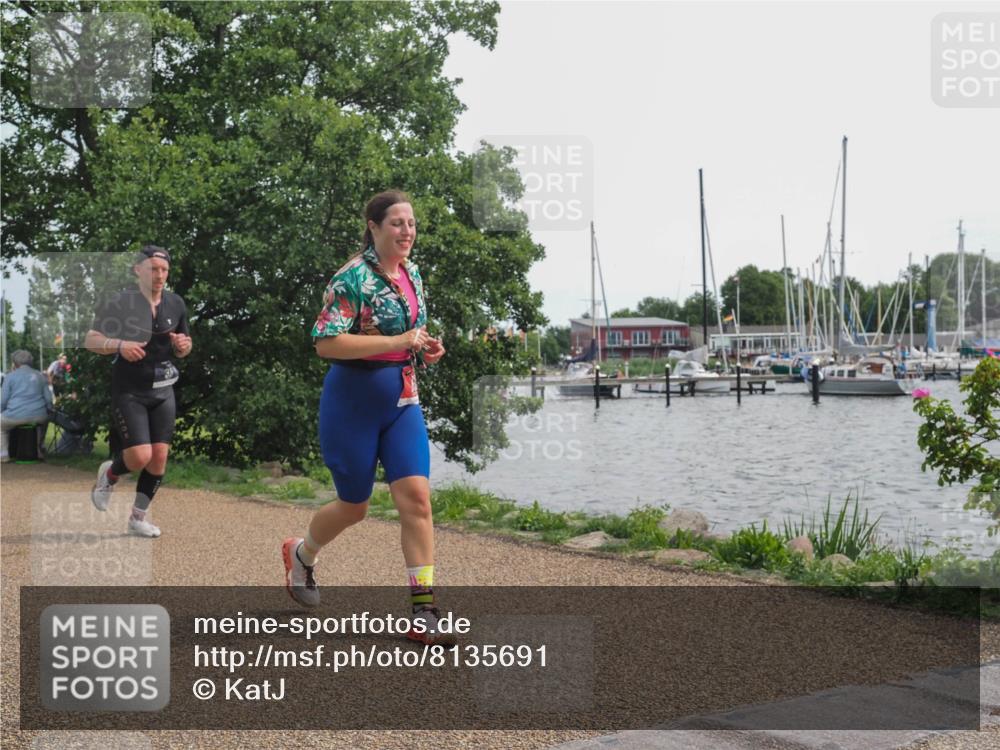 22.06.2025 - Viking Triathlon KatJ http://msf.ph/oto/8135691 22.06.2025 14:27:07 Laufen 38, 656, 660 meine-sportfotos.de