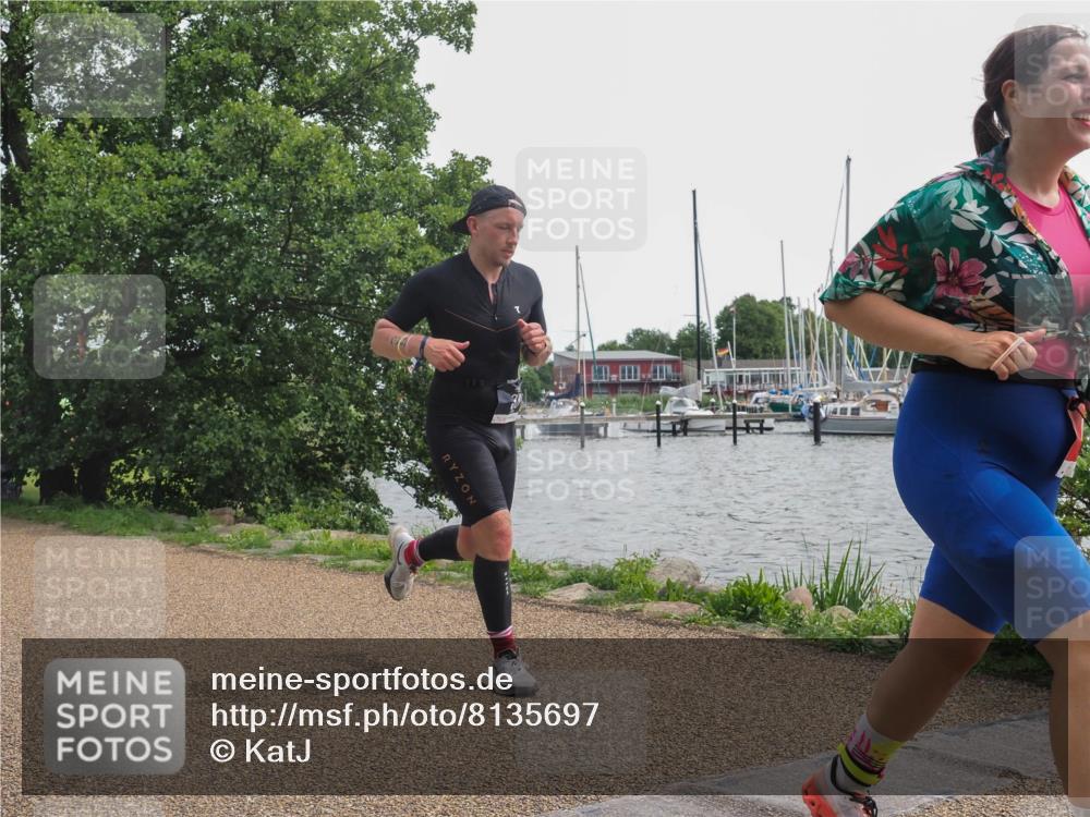 22.06.2025 - Viking Triathlon KatJ http://msf.ph/oto/8135697 22.06.2025 14:27:08 Laufen 38, 656, 660 meine-sportfotos.de