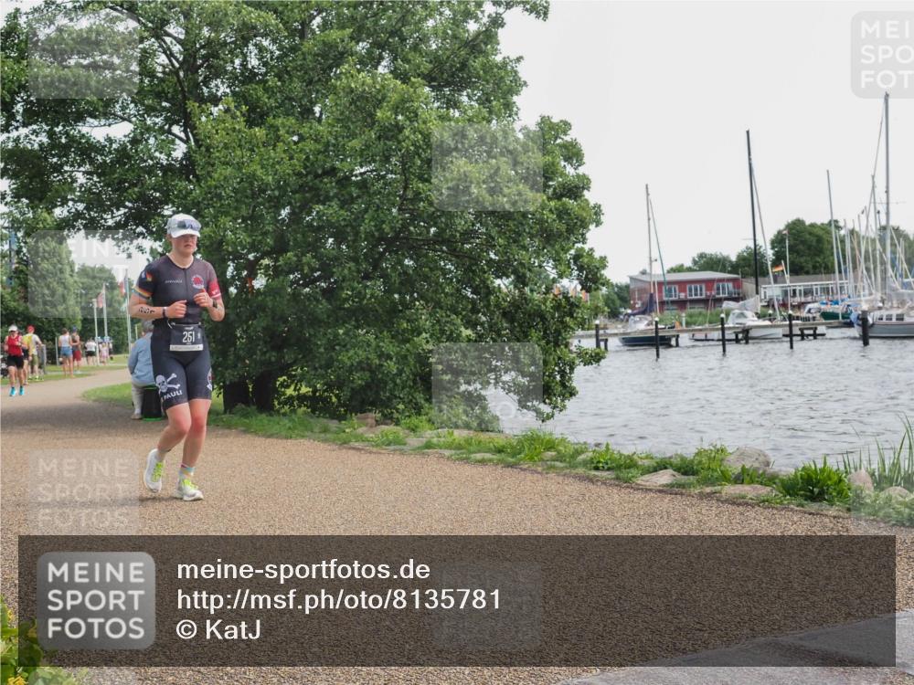 22.06.2025 - Viking Triathlon KatJ http://msf.ph/oto/8135781 22.06.2025 14:28:05 Laufen 251 meine-sportfotos.de