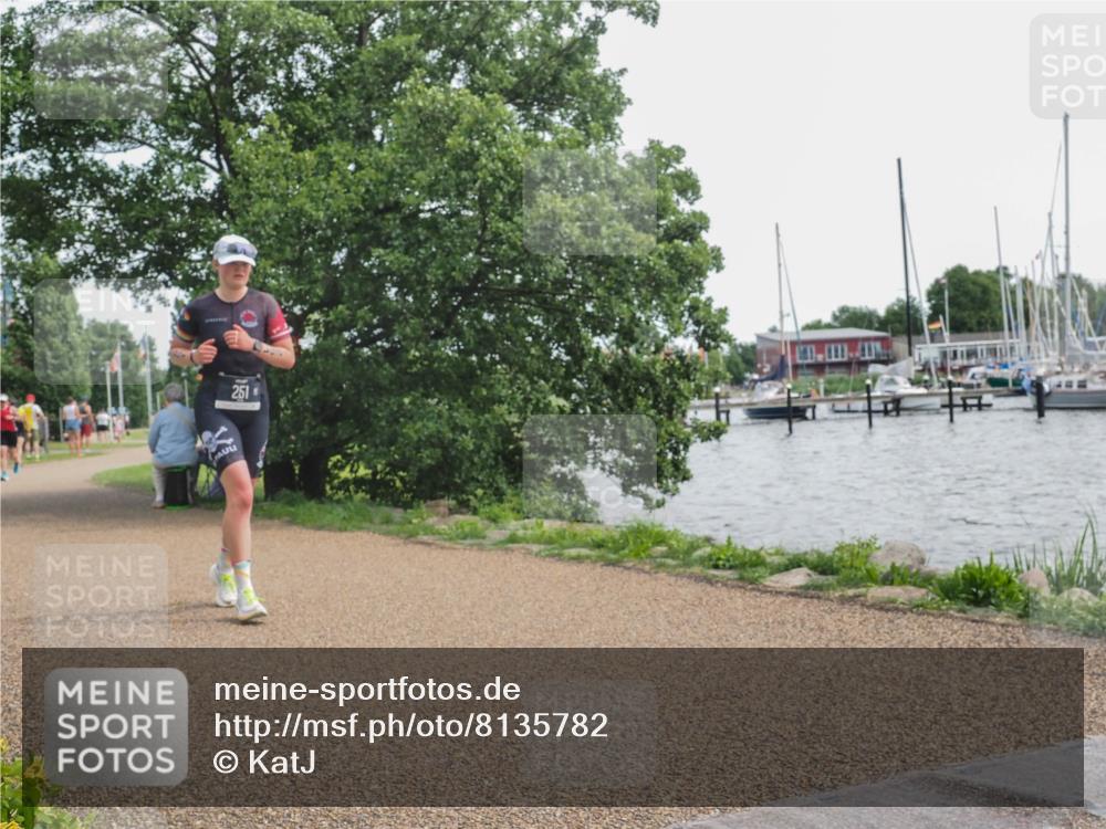 22.06.2025 - Viking Triathlon KatJ http://msf.ph/oto/8135782 22.06.2025 14:28:05 Laufen 251 meine-sportfotos.de