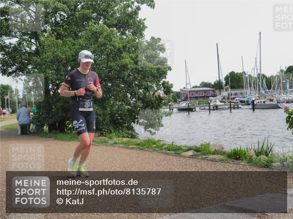 22.06.2025 - Viking Triathlon KatJ http://msf.ph/oto/8135787 22.06.2025 14:28:06 Laufen 251 meine-sportfotos.de