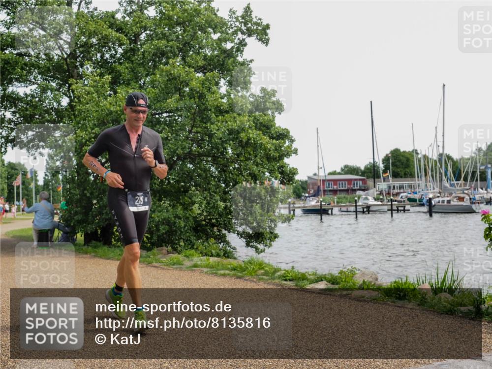 22.06.2025 - Viking Triathlon KatJ http://msf.ph/oto/8135816 22.06.2025 14:28:36 Laufen 127, 219 meine-sportfotos.de