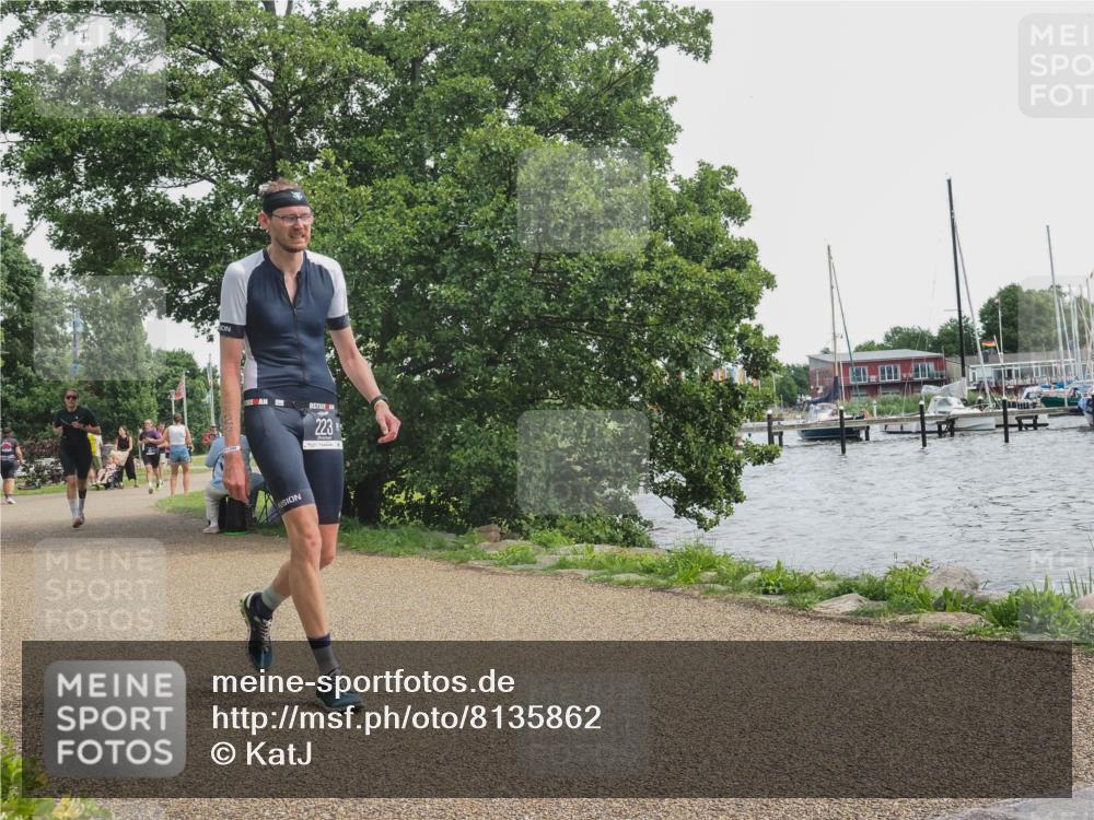 22.06.2025 - Viking Triathlon KatJ http://msf.ph/oto/8135862 22.06.2025 14:29:37 Laufen 223 meine-sportfotos.de