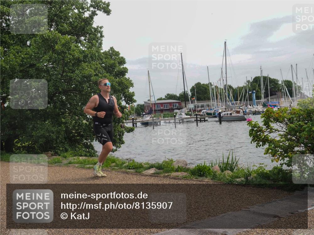 22.06.2025 - Viking Triathlon KatJ http://msf.ph/oto/8135907 22.06.2025 14:30:06 Laufen 215, 342, 535 meine-sportfotos.de