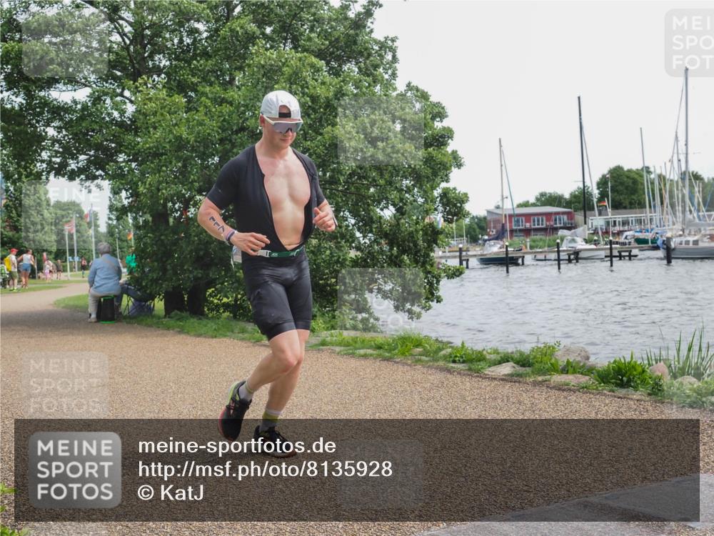 22.06.2025 - Viking Triathlon KatJ http://msf.ph/oto/8135928 22.06.2025 14:30:18 Laufen 117 meine-sportfotos.de