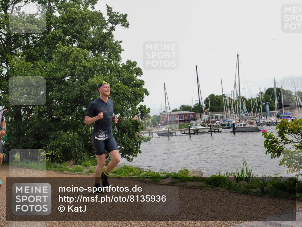 22.06.2025 - Viking Triathlon KatJ http://msf.ph/oto/8135936 22.06.2025 14:30:58 Laufen 146, 550 meine-sportfotos.de