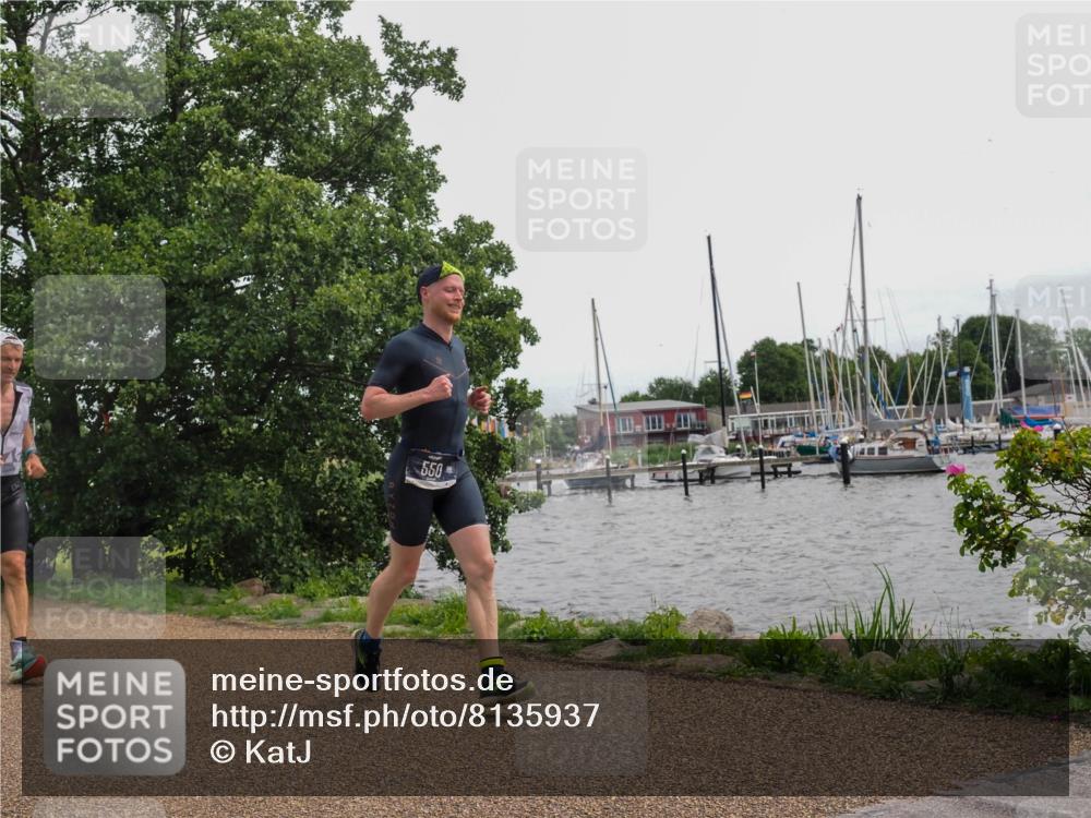 22.06.2025 - Viking Triathlon KatJ http://msf.ph/oto/8135937 22.06.2025 14:30:58 Laufen 146, 550 meine-sportfotos.de