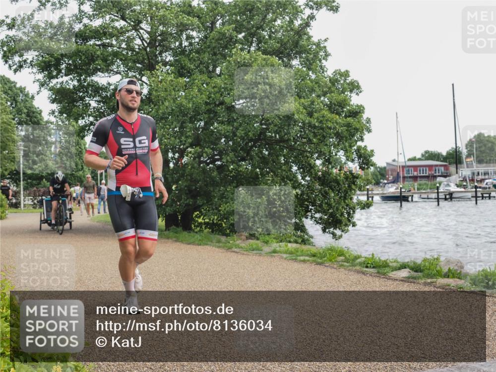 22.06.2025 - Viking Triathlon KatJ http://msf.ph/oto/8136034 22.06.2025 14:32:39 Laufen 330 meine-sportfotos.de
