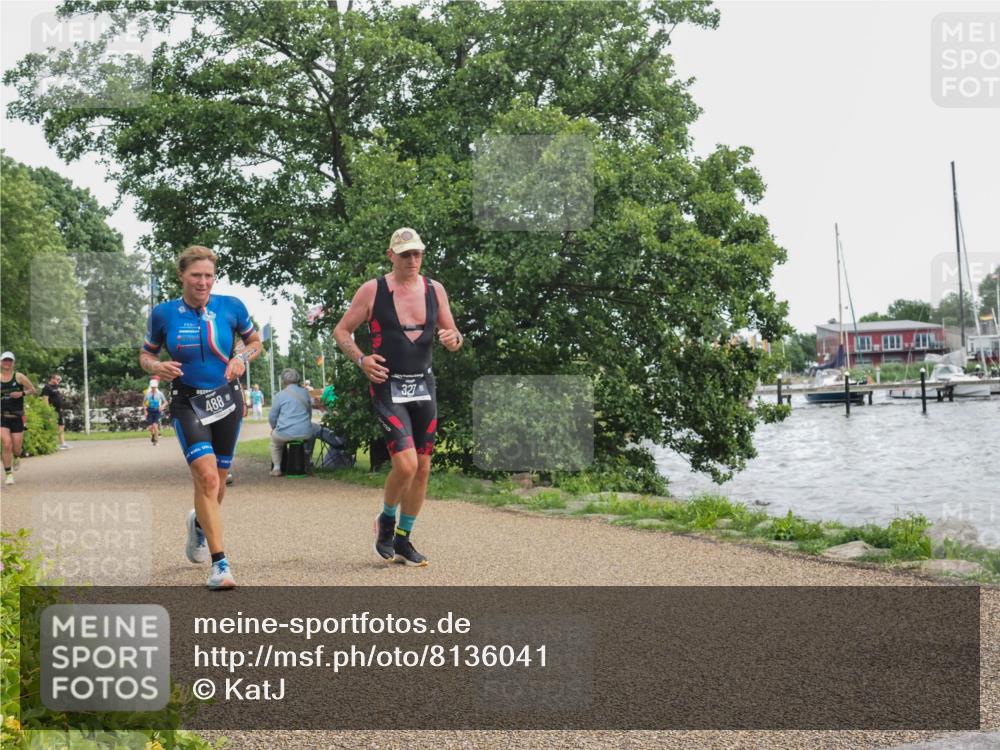 22.06.2025 - Viking Triathlon KatJ http://msf.ph/oto/8136041 22.06.2025 14:32:55 Laufen 327, 488, 636 meine-sportfotos.de